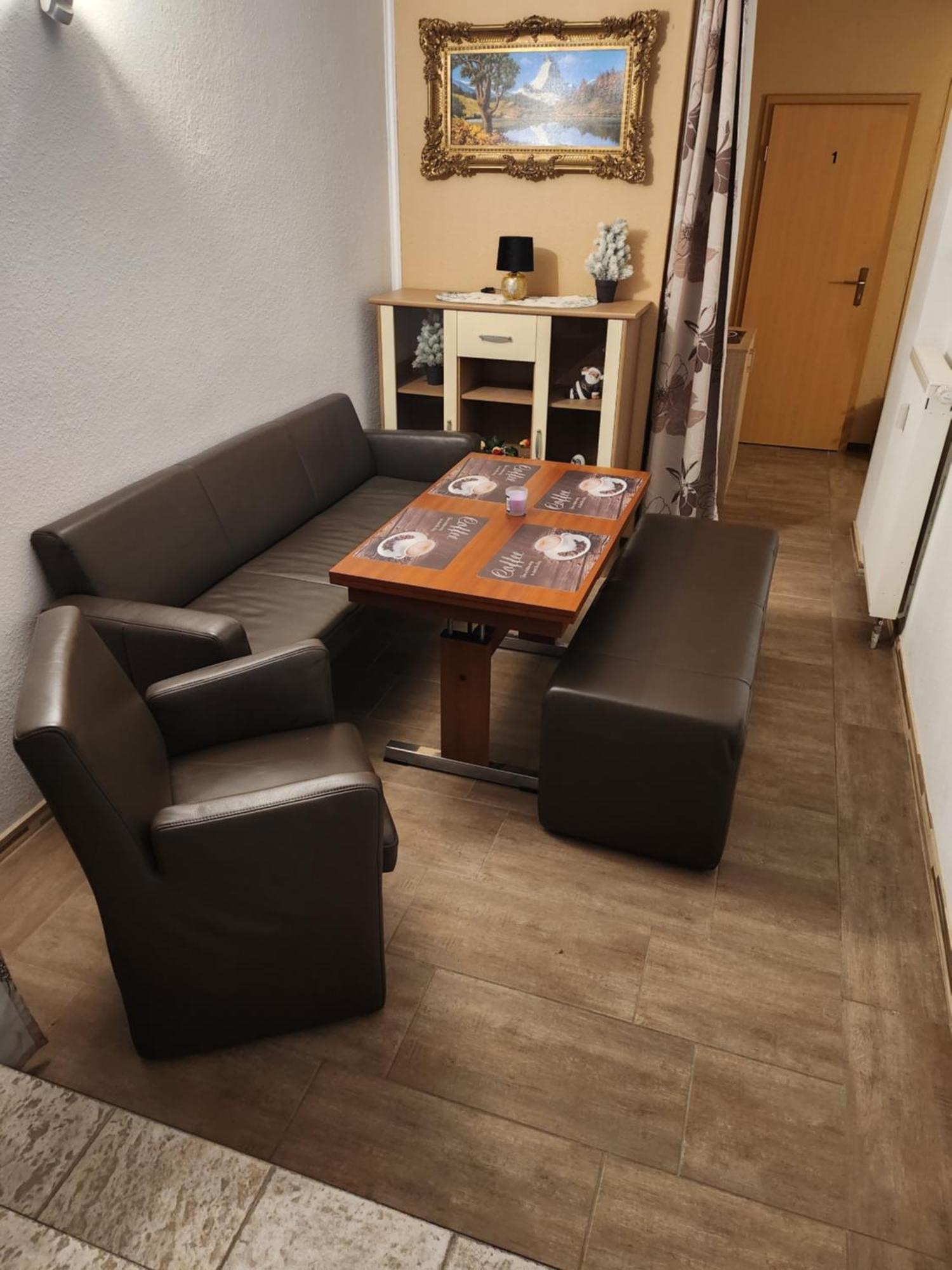 Halle, Top -Preise, 79 Qm Sd Fewo, Eg, Wahlweise Mit 1- 3 Dz, Tv Lounge, Kueche, Bad Wc Einfach Und Gut, Langzeitmieter Vb Preise Halle  Extérieur photo